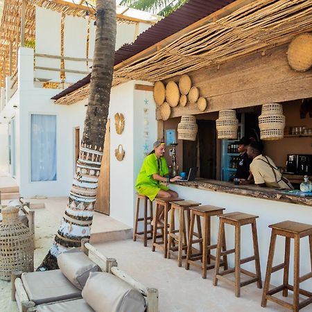 Boho Boutique Hotel - Beachfront , Adults Only , Private Pool 키웬그와 외부 사진