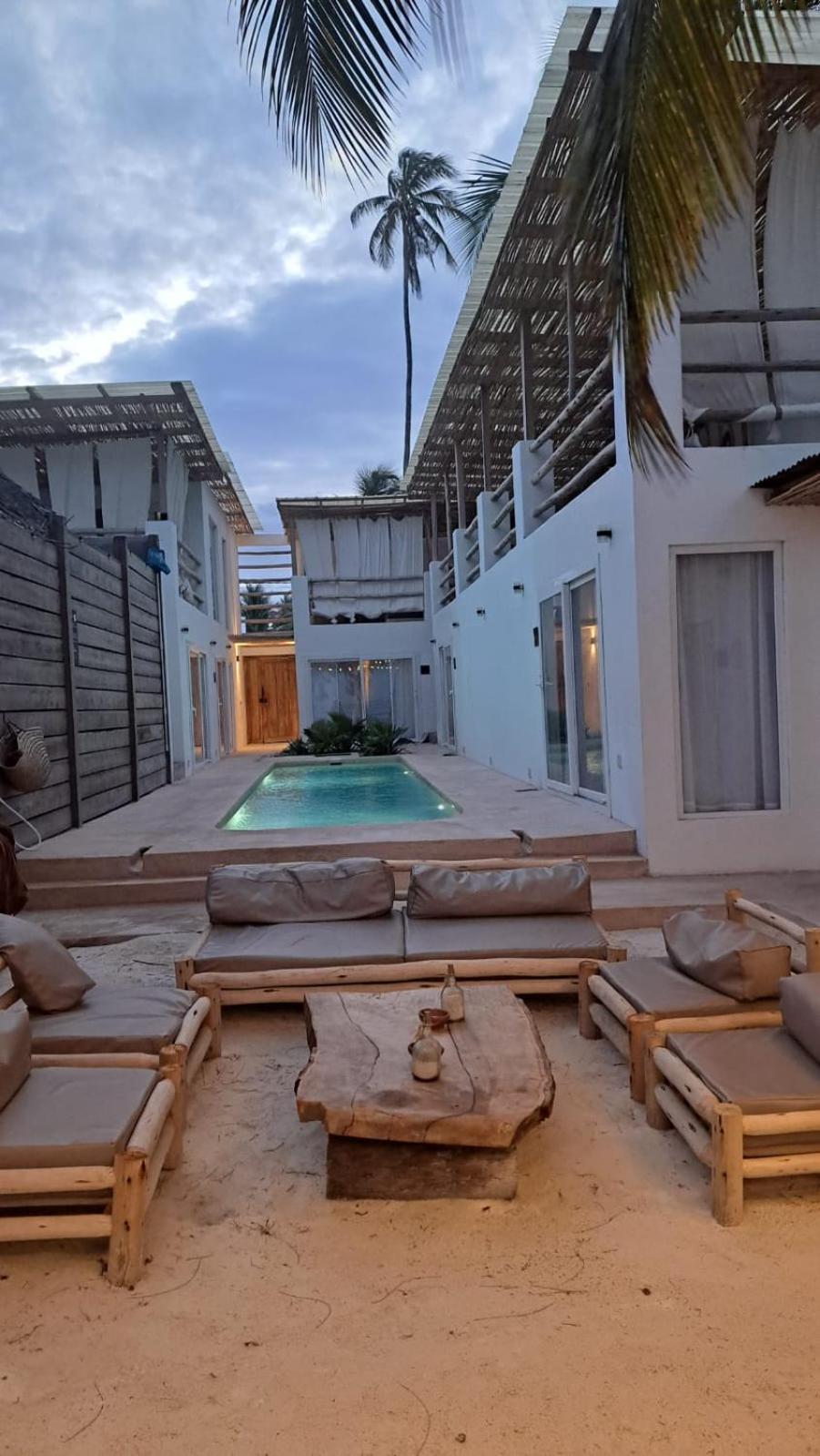 Boho Boutique Hotel - Beachfront , Adults Only , Private Pool 키웬그와 외부 사진