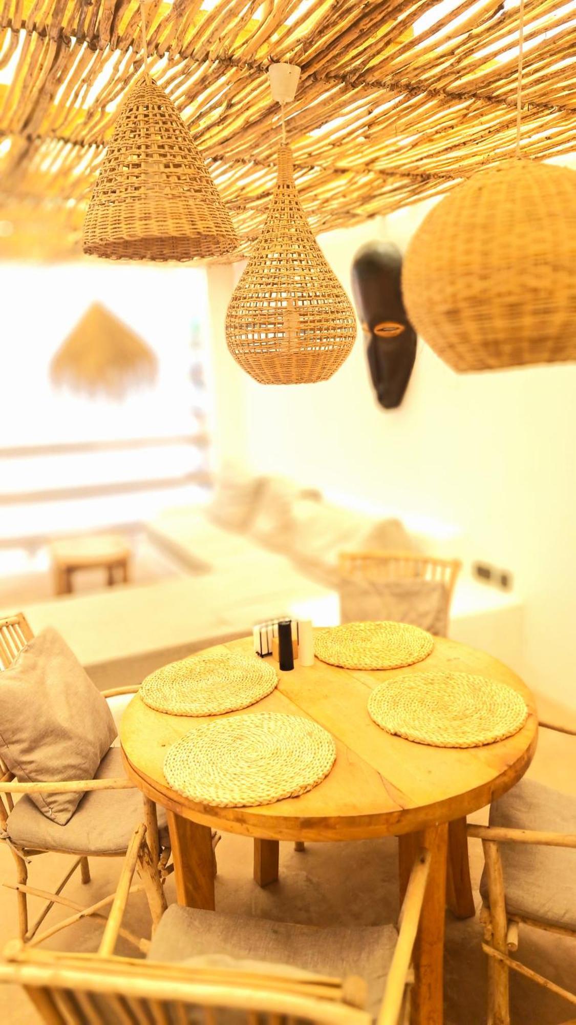 Boho Boutique Hotel - Beachfront , Adults Only , Private Pool 키웬그와 외부 사진