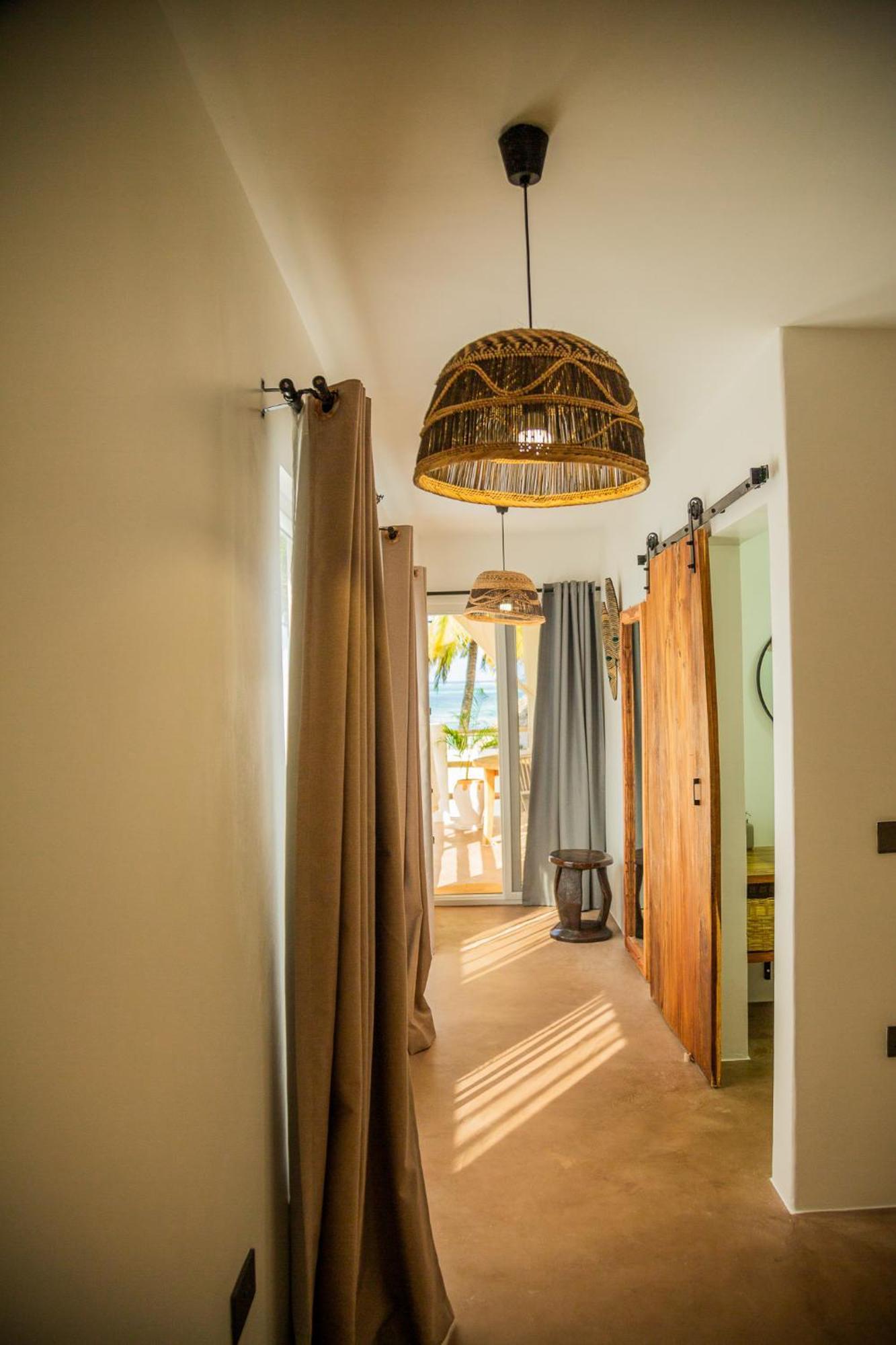 Boho Boutique Hotel - Beachfront , Adults Only , Private Pool 키웬그와 외부 사진