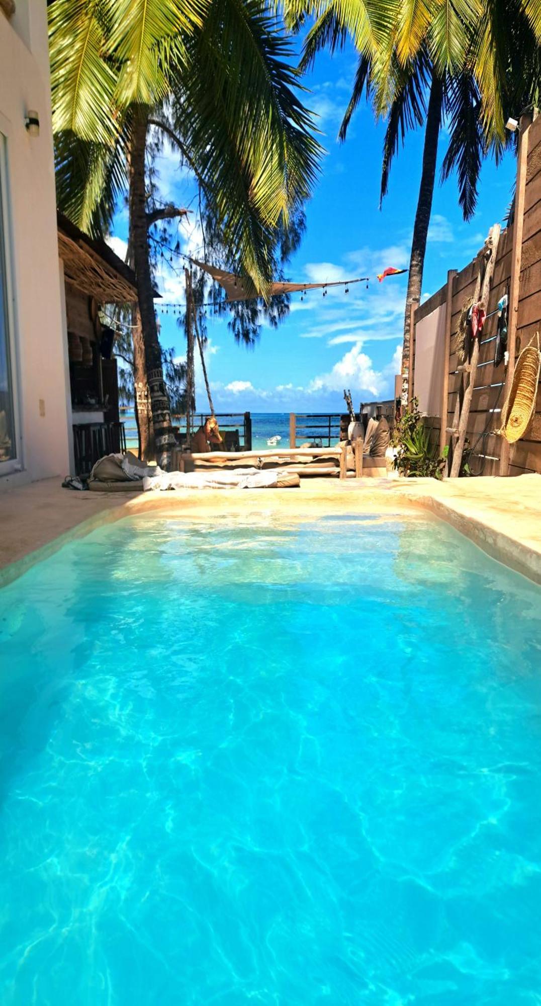 Boho Boutique Hotel - Beachfront , Adults Only , Private Pool 키웬그와 외부 사진